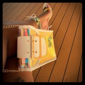 Meet your Posher, Miasha